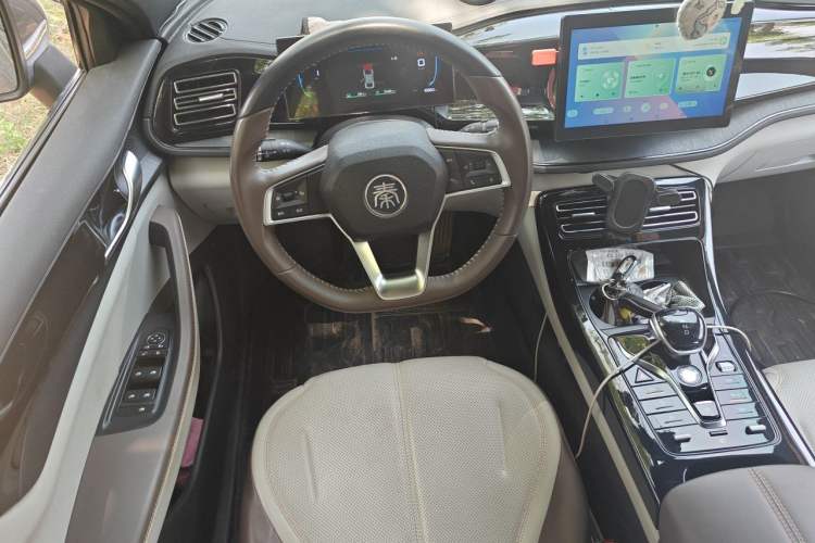 Used BYD Qin PLUS 2024 HONOR Edition DM-i 55KM Leading Model Steering Wheel