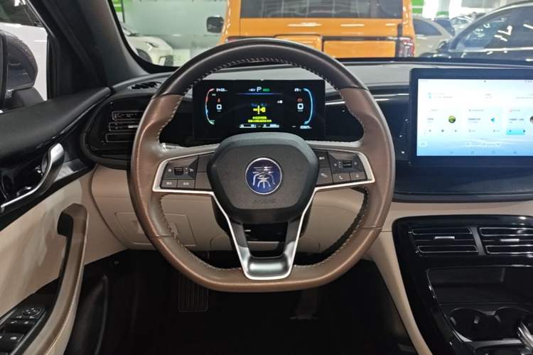 Used BYD Qin PLUS 2024 HONOR Edition DM-i 55KM Leading Model Steering Wheel
