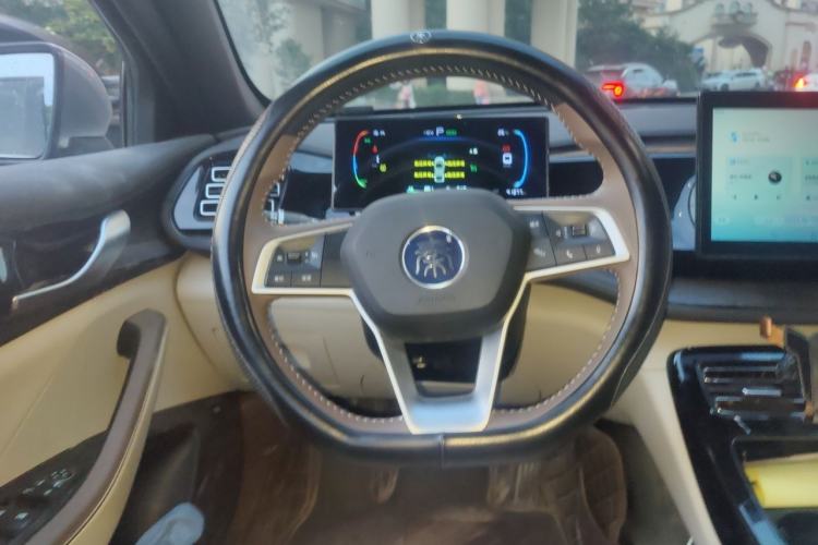 Used BYD Qin PLUS 2024 HONOR Edition DM-i 55KM Leading Model Steering Wheel