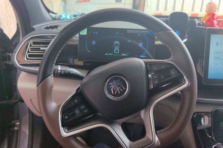 Used BYD Qin PLUS 2024 Honor Edition EV 510KM Beyond Model Steering Wheel