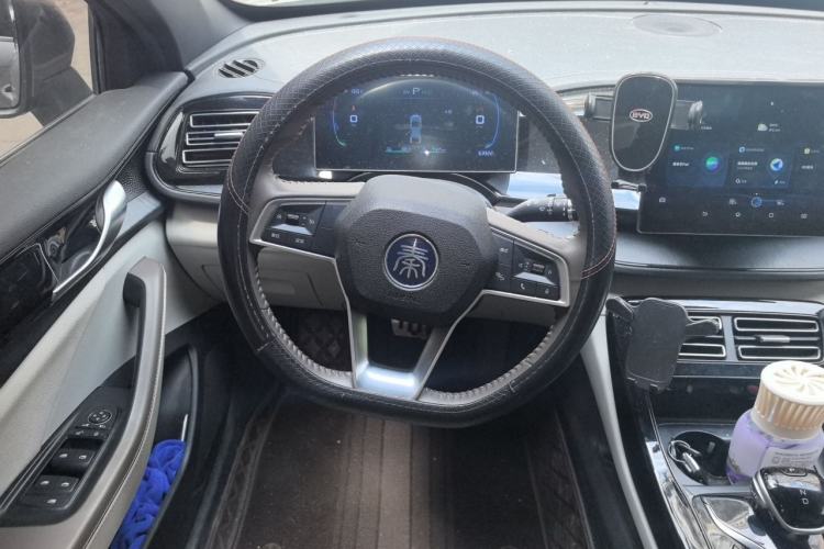 Used BYD Qin PLUS 2024 HONOR Edition DM-i 55KM Leading Model Steering Wheel