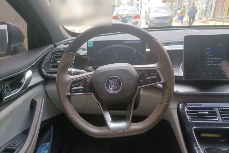 Used BYD Qin PLUS 2024 HONOR Edition DM-i 120KM Leading Model Steering Wheel