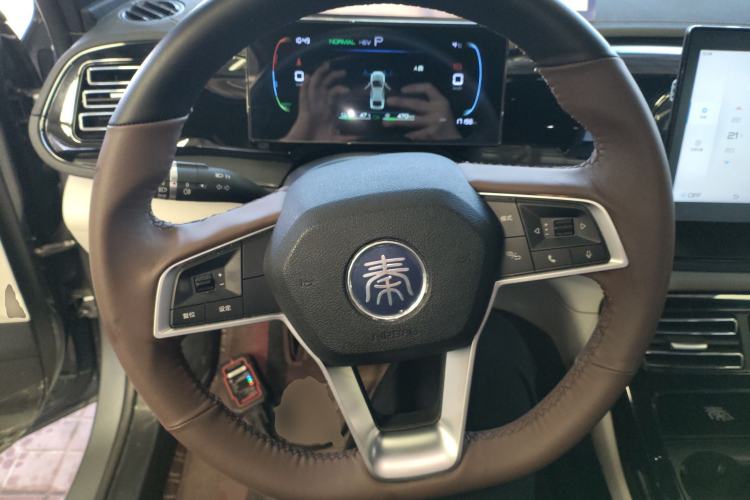 Used BYD Qin PLUS 2024 HONOR Edition DM-i 55KM Leading Model Steering Wheel