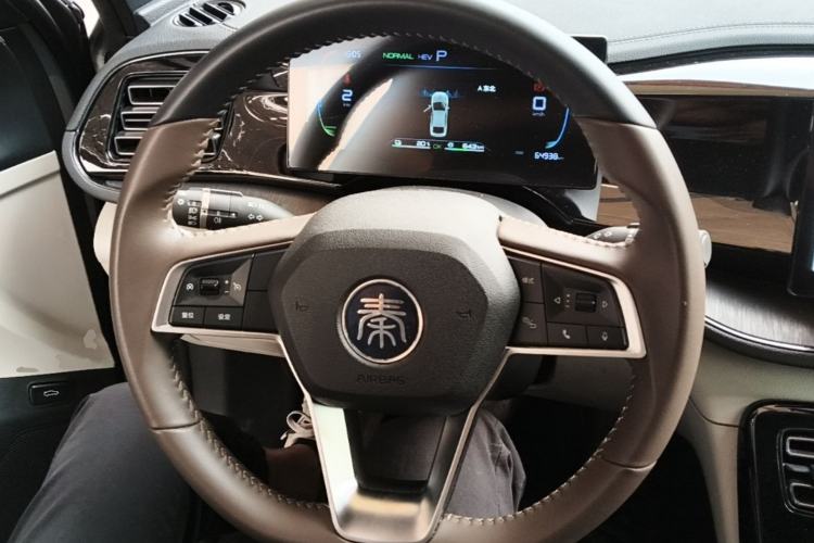 Used BYD Qin PLUS 2024 HONOR Edition DM-i 55KM Leading Model Steering Wheel