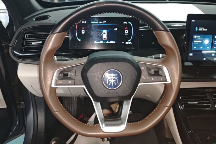 Used BYD Qin PLUS 2024 HONOR Edition DM-i 55KM Leading Model Steering Wheel