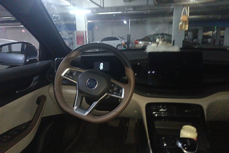 Used BYD Qin PLUS 2024 HONOR Edition DM-i 55KM Leading Model Steering Wheel