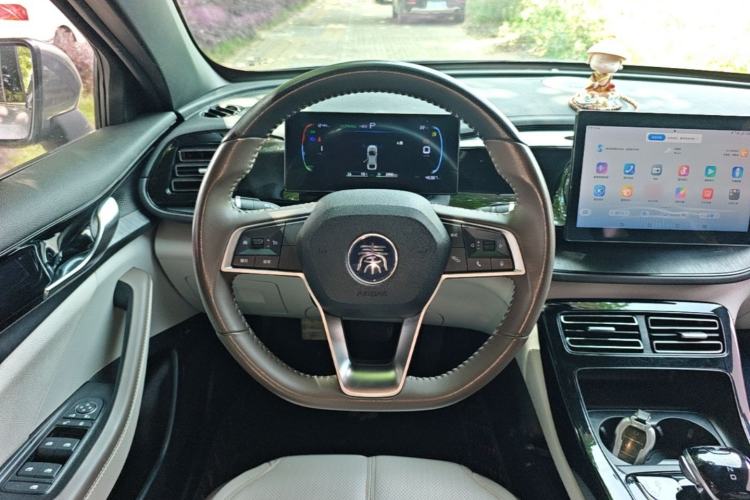 Used BYD Qin PLUS 2024 HONOR Edition DM-i 55KM Leading Model Steering Wheel