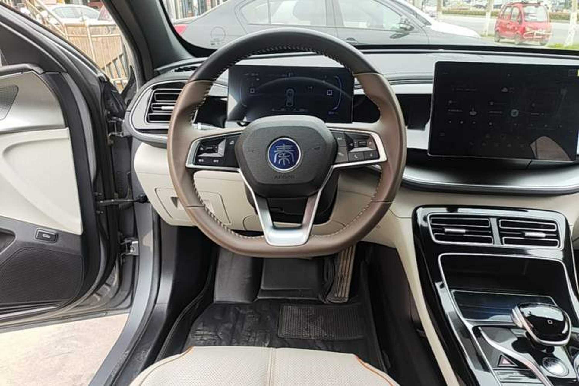 Used BYD Qin PLUS 2024 HONOR Edition DM-i 120KM Leading Model Steering Wheel