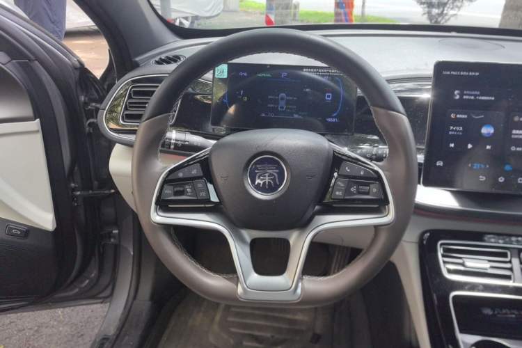 Used BYD Qin PLUS 2024 Honor Edition EV 510KM Excellence Model Steering Wheel
