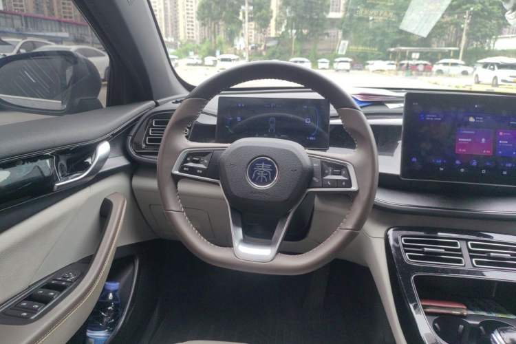 Used BYD Qin PLUS 2024 HONOR Edition DM-i 55KM Leading Model Steering Wheel