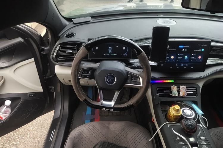 Used BYD Qin PLUS 2024 HONOR Edition DM-i 55KM Leading Model Steering Wheel