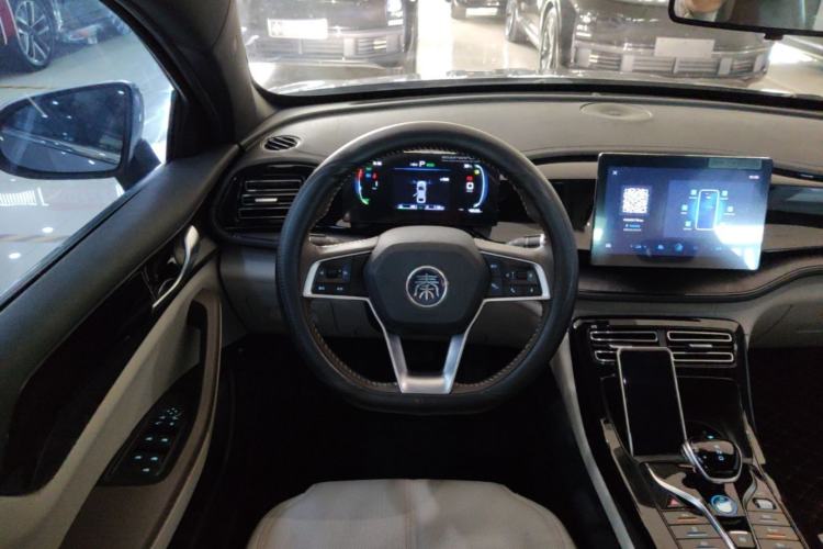 Used BYD Qin PLUS 2024 HONOR Edition DM-i 55KM Leading Model Steering Wheel