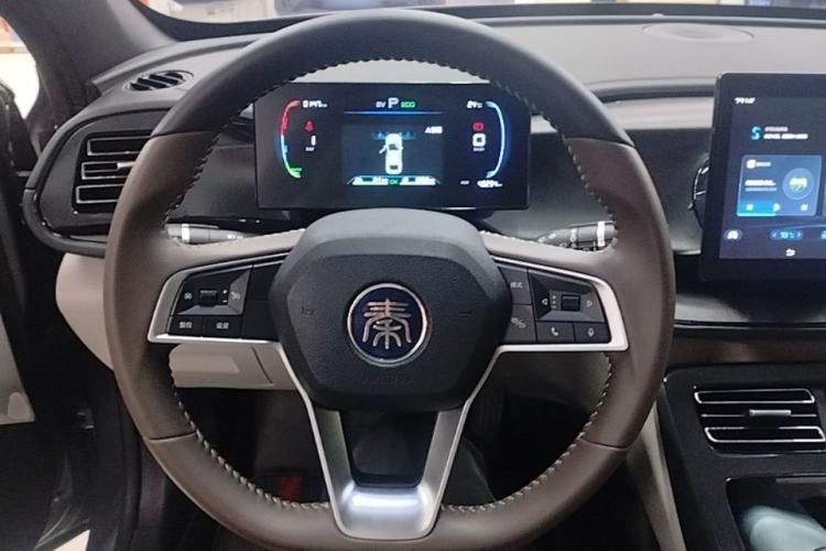 Used BYD Qin PLUS 2024 HONOR Edition DM-i 55KM Leading Model Steering Wheel