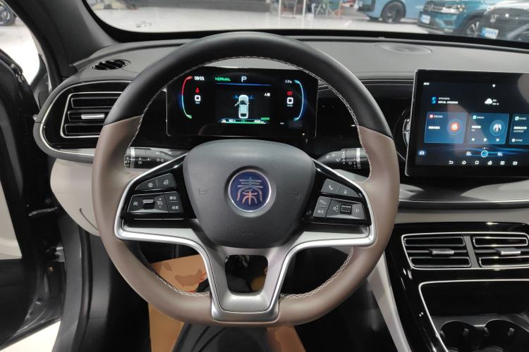 Used BYD Qin PLUS 2024 Honor Edition EV 510KM Beyond Model Steering Wheel