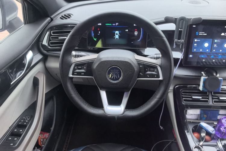 Used BYD Qin PLUS 2024 HONOR Edition DM-i 55KM Leading Model Steering Wheel