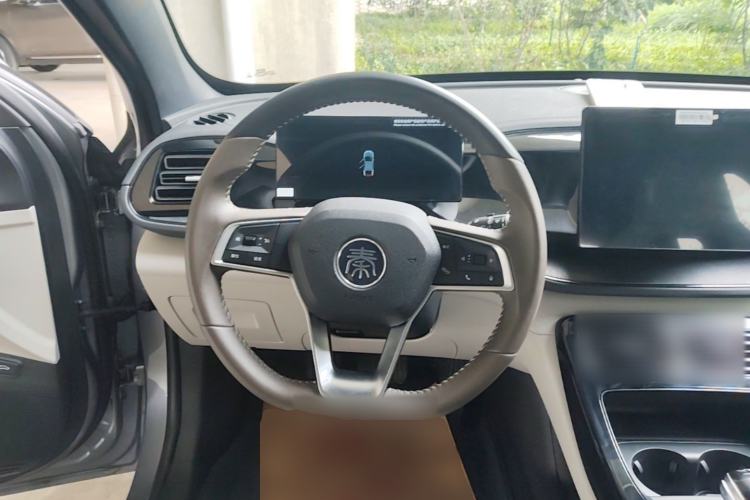 Used BYD Qin PLUS 2024 HONOR Edition DM-i 55KM Leading Model Steering Wheel