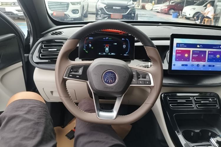 Used BYD Qin PLUS 2024 HONOR Edition DM-i 55KM Leading Model Steering Wheel