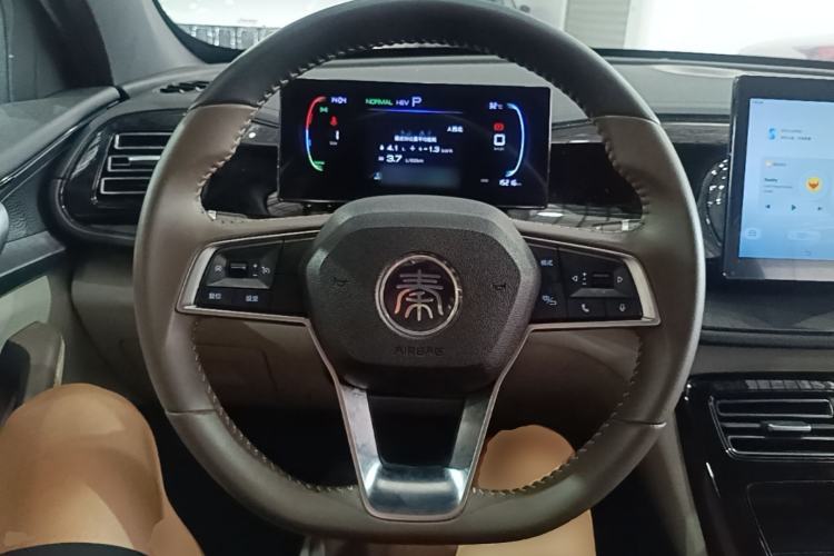 Used BYD Qin PLUS 2024 HONOR Edition DM-i 55KM Leading Model Steering Wheel