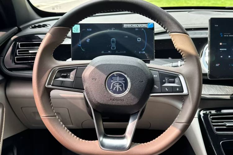 Used BYD Qin PLUS 2024 HONOR Edition DM-i 55KM Leading Model Steering Wheel