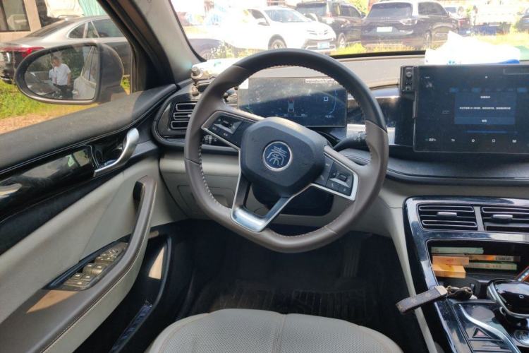 Used BYD Qin PLUS 2024 HONOR Edition DM-i 55KM Leading Model Steering Wheel
