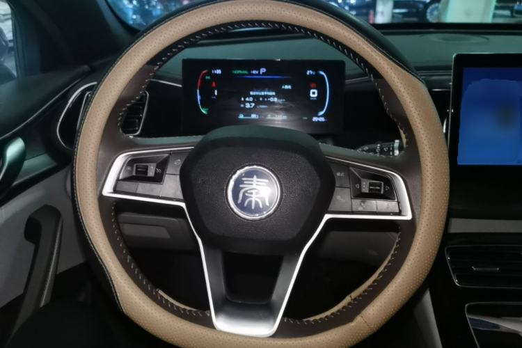 Used BYD Qin PLUS 2024 HONOR Edition DM-i 55KM Beyond Model Steering Wheel