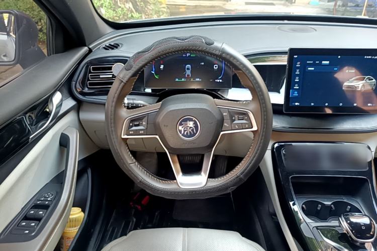 Used BYD Qin PLUS 2024 HONOR Edition DM-i 55KM Leading Model Steering Wheel