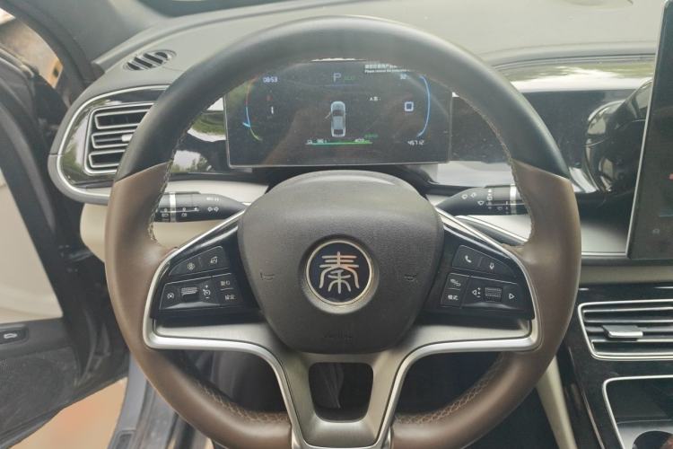 Used BYD Qin PLUS 2024 Honor Edition EV 420KM Beyond Model Steering Wheel