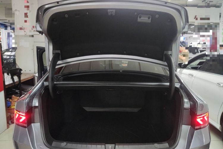 Used BYD Qin PLUS 2024 Honor Edition EV 420KM Beyond Model Trunk