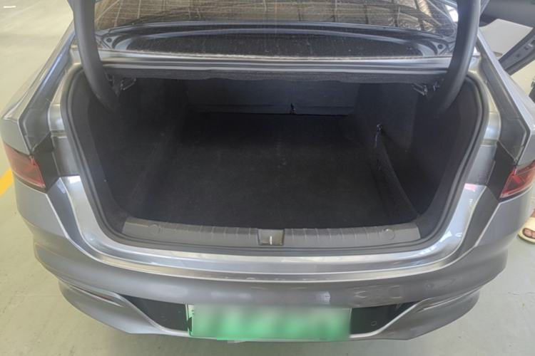 Used BYD Qin PLUS 2024 HONOR Edition DM-i 55KM Leading Model Trunk