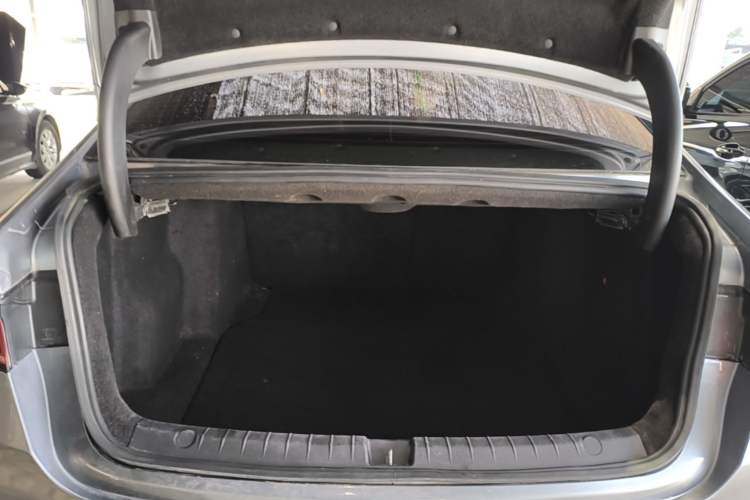 Used BYD Qin PLUS 2024 Honor Edition EV 510KM Leading Model Trunk