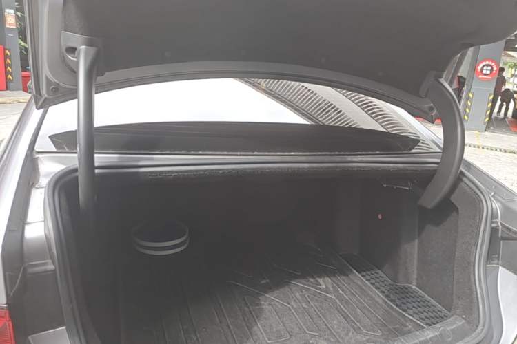 Used BYD Qin PLUS 2024 Honor Edition EV 510KM Leading Model Trunk