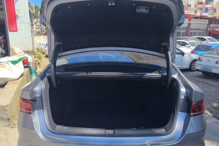 Used BYD Qin PLUS 2024 Honor Edition EV 420KM Leading Model Trunk