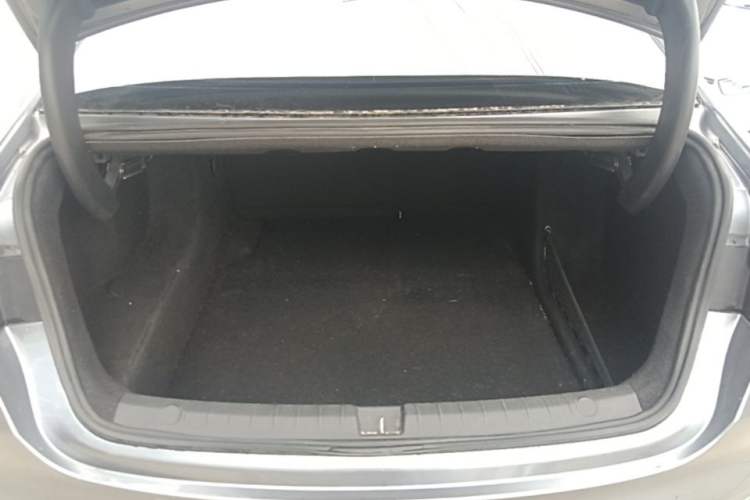 Used BYD Qin PLUS 2024 HONOR Edition DM-i 55KM Leading Model Trunk