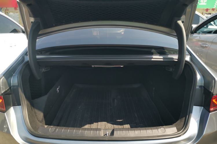 Used BYD Qin PLUS 2024 HONOR Edition DM-i 55KM Leading Model Trunk