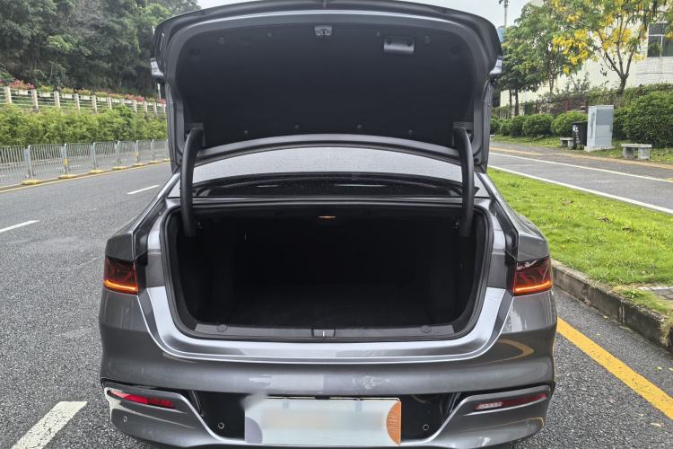 Used BYD Qin PLUS 2024 Honor Edition EV 510KM Leading Model Trunk