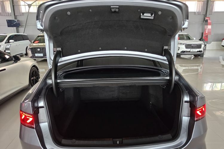 Used BYD Qin PLUS 2024 HONOR Edition DM-i 55KM Leading Model Trunk