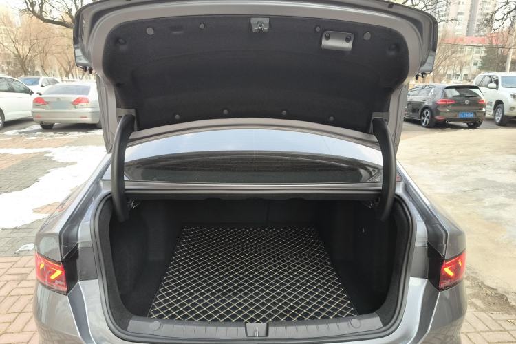 Used BYD Qin PLUS 2024 Honor Edition EV 510KM Leading Model Trunk