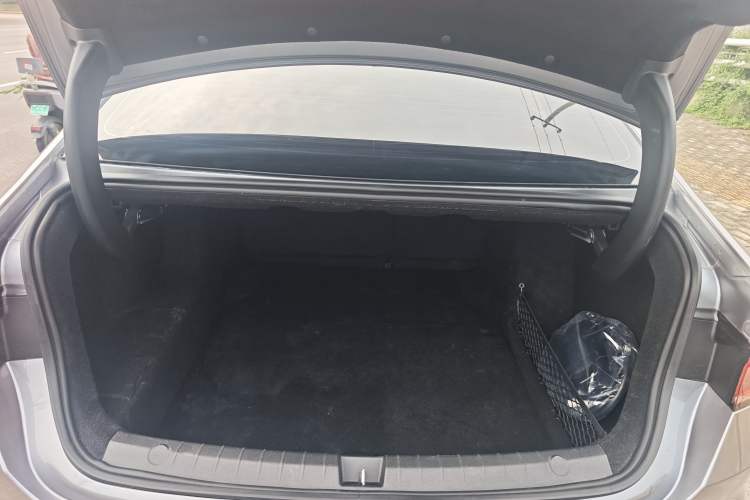 Used BYD Qin PLUS 2024 HONOR Edition DM-i 55KM Leading Model Trunk