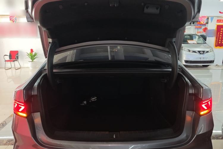 Used BYD Qin PLUS 2024 HONOR Edition DM-i 55KM Leading Model Trunk