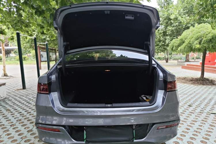 Used BYD Qin PLUS 2024 HONOR Edition DM-i 55KM Leading Model Trunk