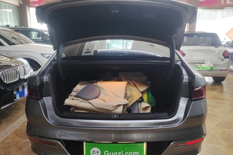 Used BYD Qin PLUS 2024 HONOR Edition DM-i 55KM Leading Model Trunk