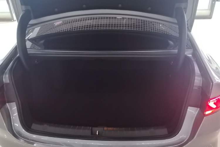 Used BYD Qin PLUS 2024 Honor Edition EV 420KM Leading Model Trunk