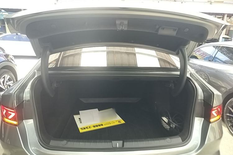 Used BYD Qin PLUS 2024 HONOR Edition DM-i 55KM Leading Model Trunk