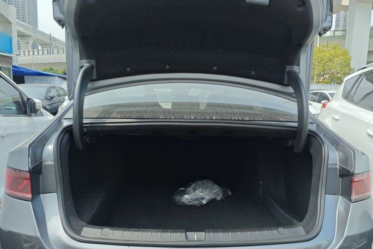 Used BYD Qin PLUS 2024 HONOR Edition DM-i 55KM Leading Model Trunk