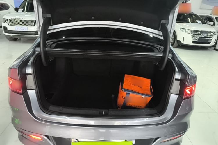 Used BYD Qin PLUS 2024 HONOR Edition DM-i 55KM Leading Model Trunk