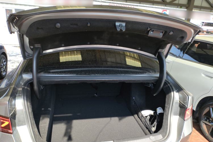 Used BYD Qin PLUS 2024 HONOR Edition DM-i 55KM Leading Model Trunk