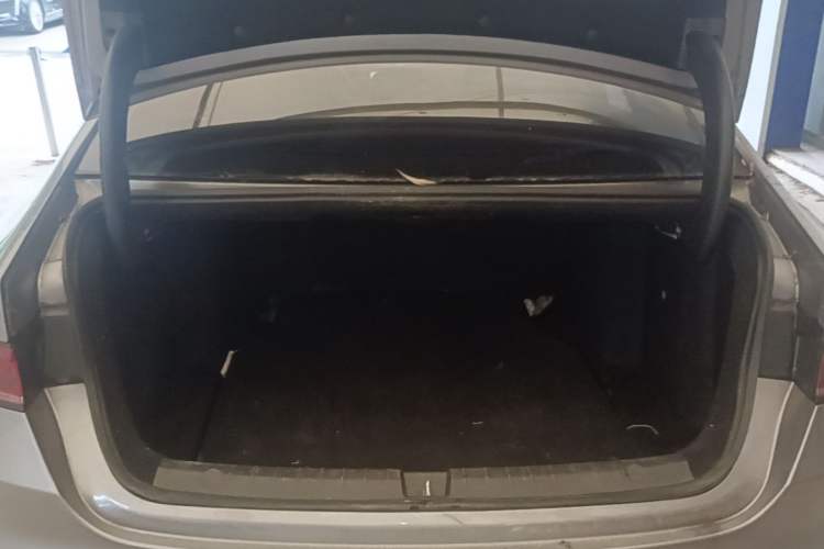Used BYD Qin PLUS 2024 Honor Edition EV 510KM Leading Model Trunk