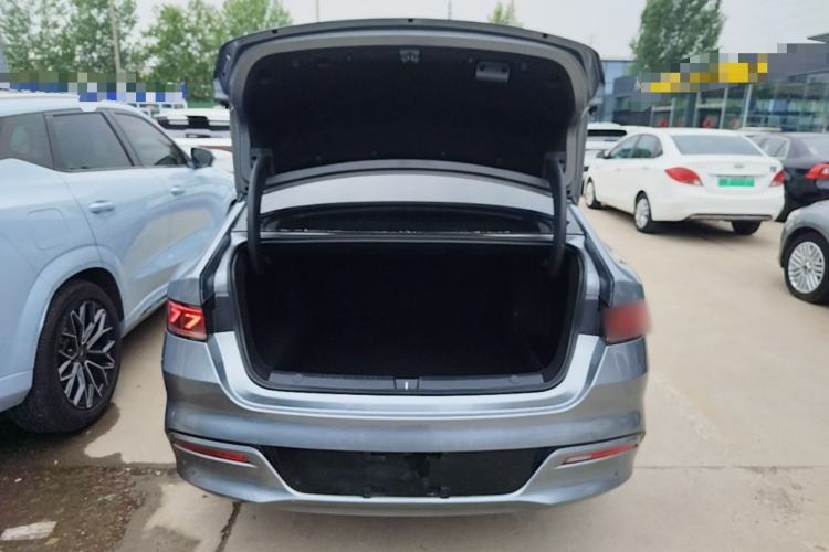 Used BYD Qin PLUS 2024 HONOR Edition DM-i 55KM Leading Model Trunk