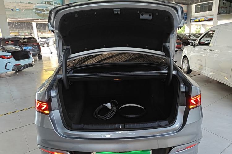 Used BYD Qin PLUS 2024 HONOR Edition DM-i 55KM Leading Model Trunk