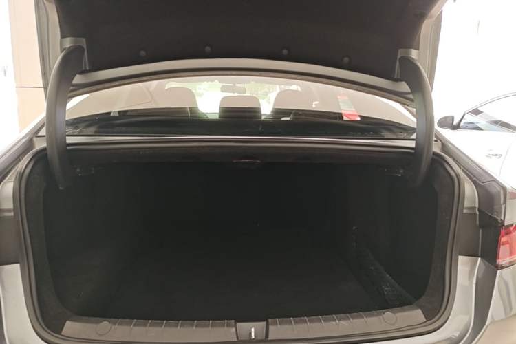 Used BYD Qin PLUS 2024 HONOR Edition DM-i 55KM Leading Model Trunk